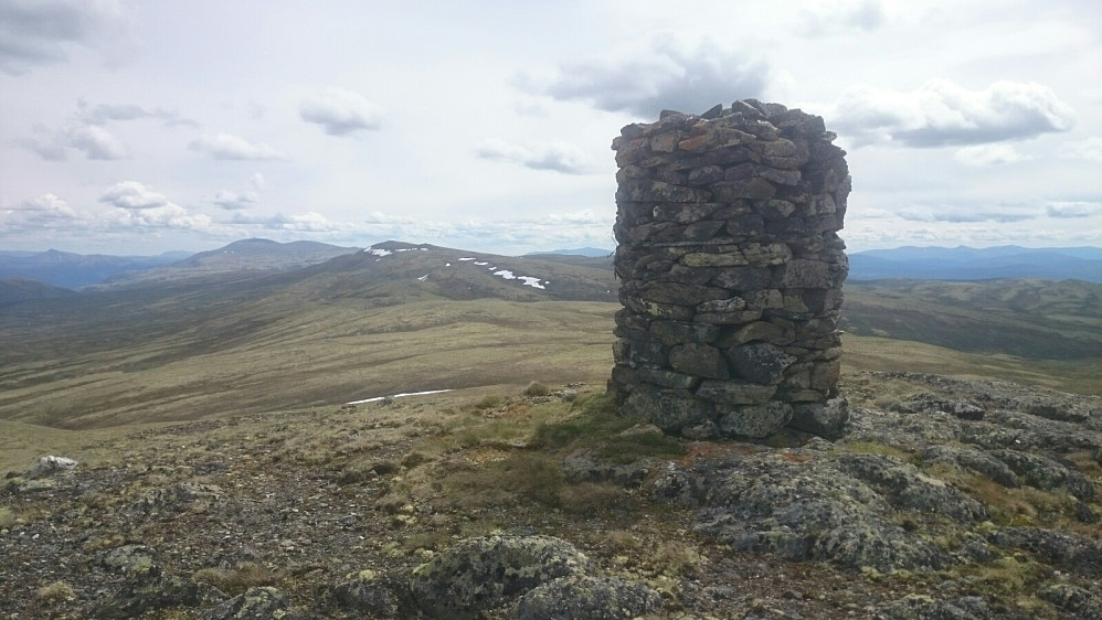 Toppvarden på Ståkåhø og mot Skardhøi