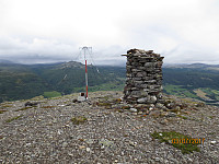 Markering ytterst mot dalen