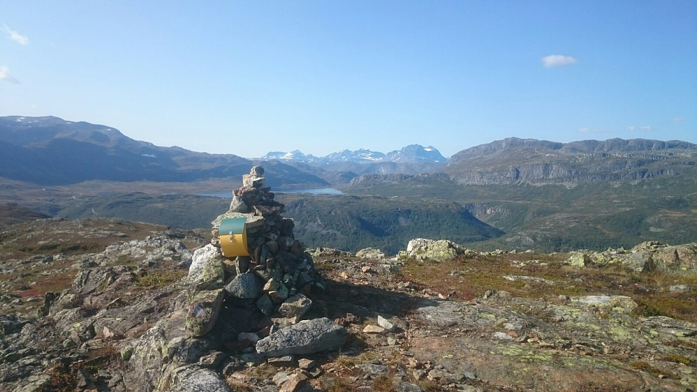 Toppen av Raudhorn og mot Jotunheimen