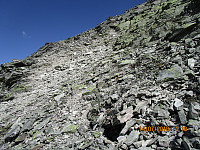 Ned fjellsiden gikk det ekstremt sakte, da det var bratt med mye løs stein