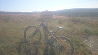 Skiltet mot Hitfjellet der stien starter