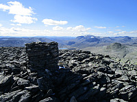 Toppen av Søre Mjogsjøhøe og ned mot Skamsdalen