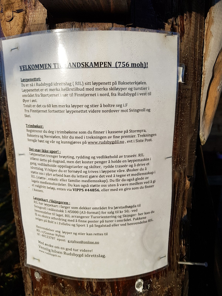 Litt informasjon var slått opp i gapahuken