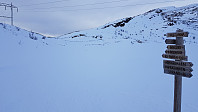 Da var jeg nede på preparert løype og nå ventet det en fin aketur ned igjen