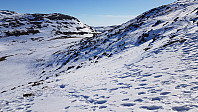 Her var det greit med snø for siste delen av turen ned igjen fra toppen