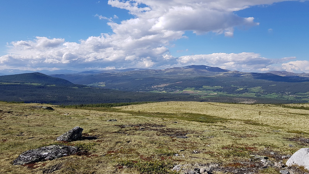 Fra toppen og ned mot Folldal