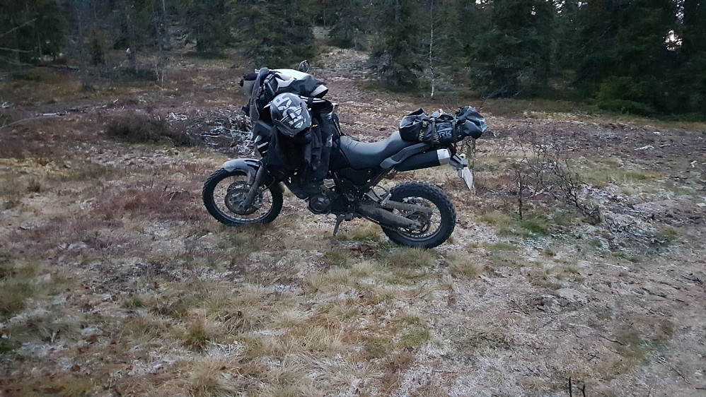 Da gjennstod det en kjøretur tilbake, og det ble helt mørkt før jeg var ved bilen igjen