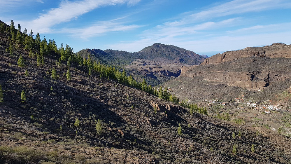 Vi hadde flott utsikt bort til Montana de Sandara som vi var på for et par dager siden