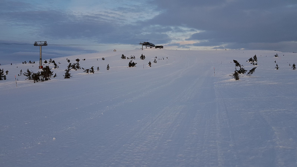 Toppen på den nye fjellheisen dukket omsider opp