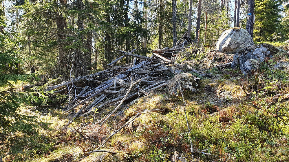 Sammenrast tårn også på denne toppen