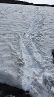 Man behøver ikke ski for å ake ned de bratte snøfonnene når snøen er løs