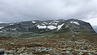 Det kom skyer og litt regn over selve Bergsfjell, og jeg tenkte at toppen er uaktuell i dag
