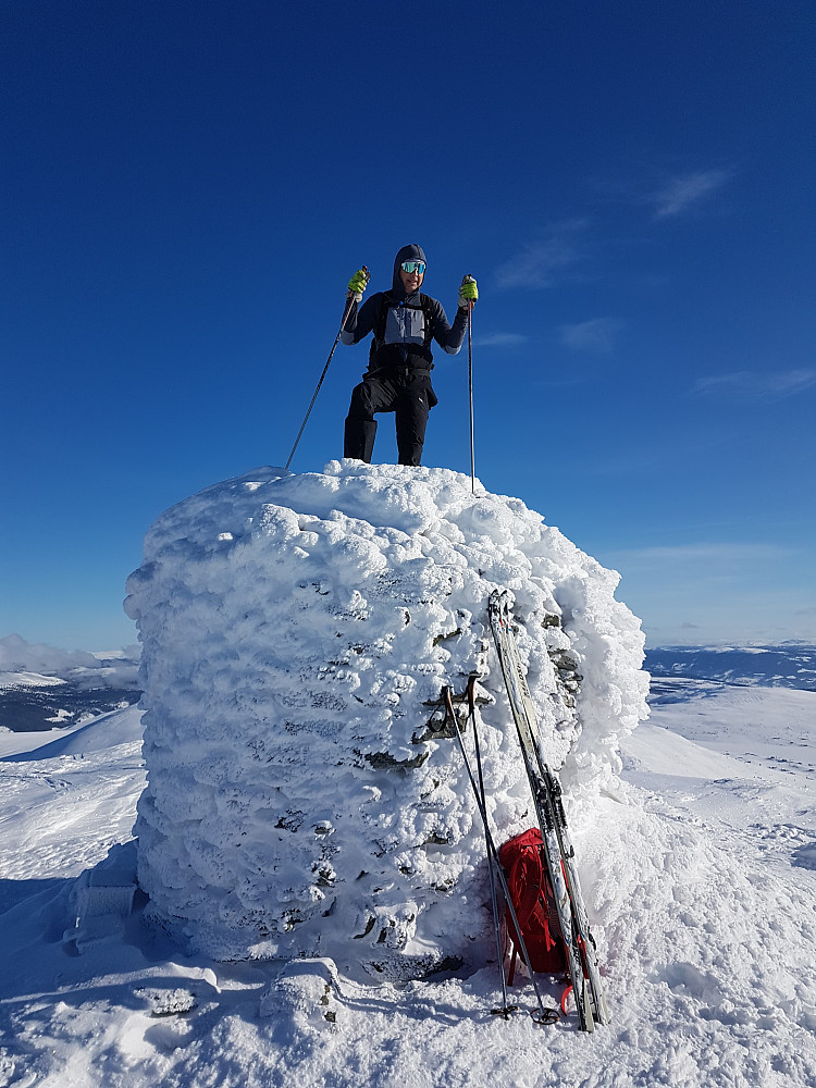 Her er jeg på toppvarden på Gråhøa