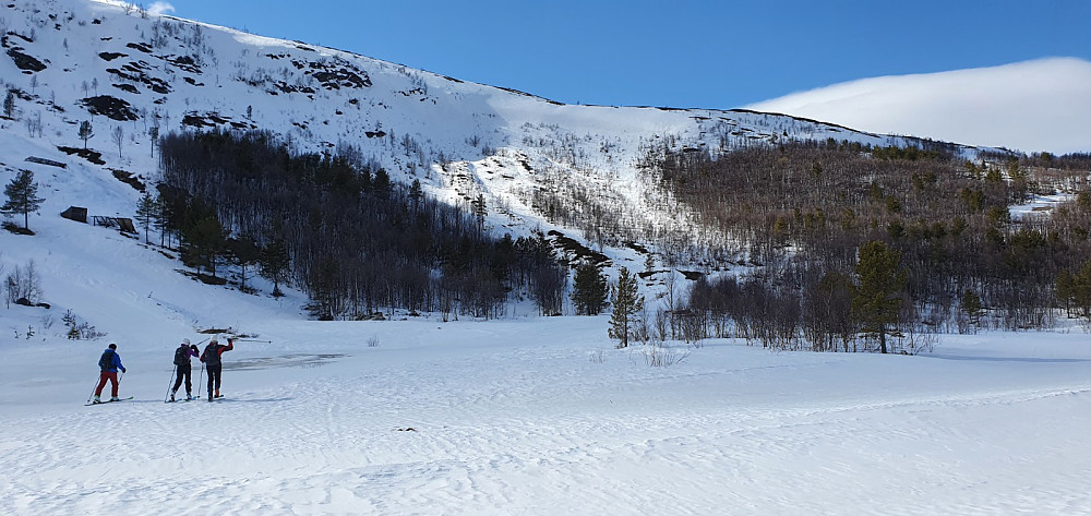 Vi startet turen opp på den nordlige og ikke alt for bratte nedfartsløypa