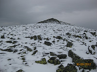 Mye stein og snø, best å se hvor man setter foten