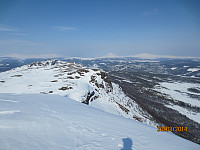 Toppen av Tunehornet med Heidalsmuen bak midt i bildet