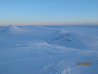Ned mot midtre og søndre Bølhøgda med Muen til venstre i bildet