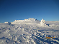 Toppen av Merrahøgda mot Store Ramshøgda