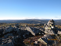 Toppvarden på Vestre toppen mot Lyngkampen