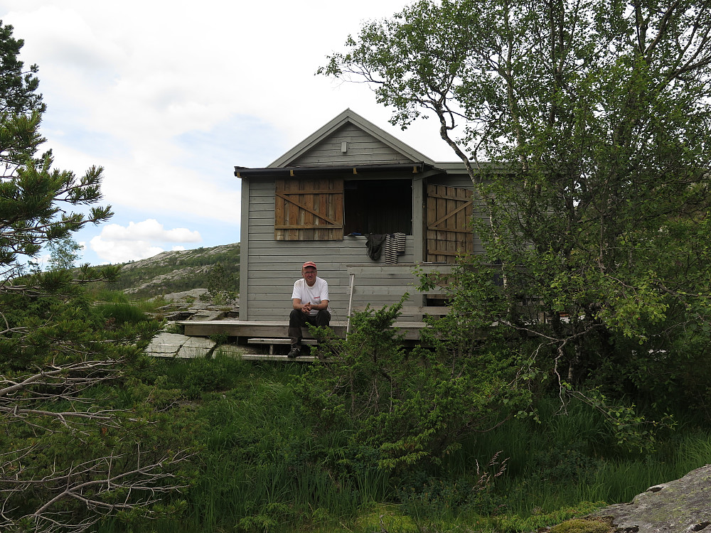 Den hyggelige mannen med hytten et stykke nedenfor Høgafjellet