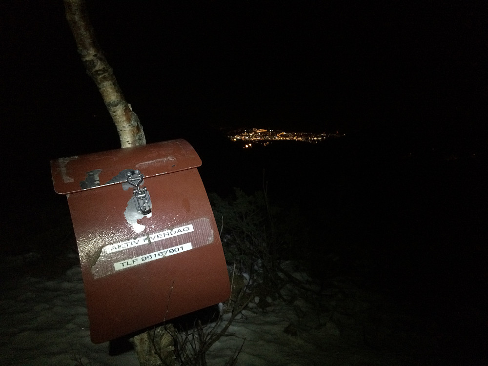 Boksen på toppen av Hunstadlia