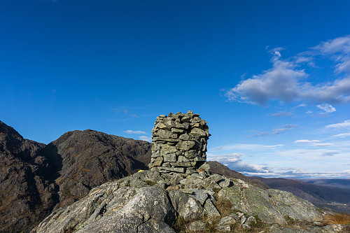 Toppvarden på Sauafjellet