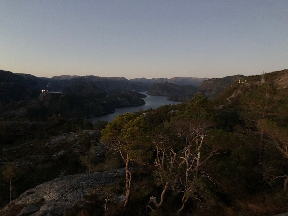 Utsikt mot Osterfjorden fra Løtane