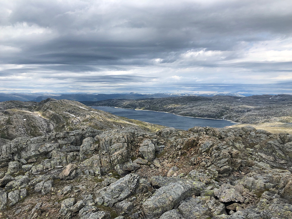 Kommer stadig lenger rundt Torfinnsvatnet