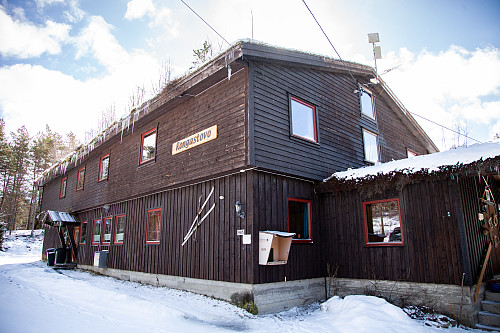 Vi startet på parkeringen utenfor Rongastovo