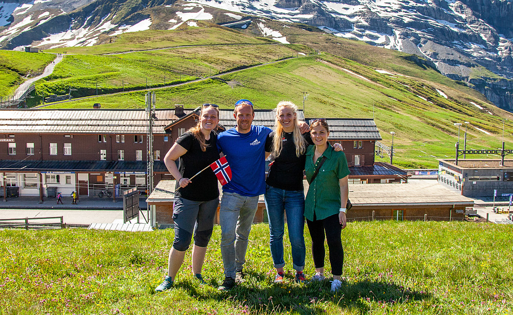 Team Natasha. Fra venstre: Åse, meg, Natasha og Reidun