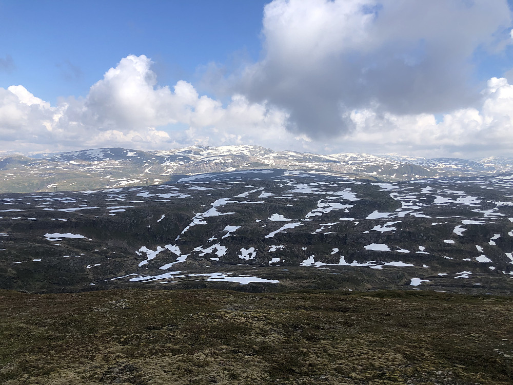 Utsikt mot fjellene i Kvam