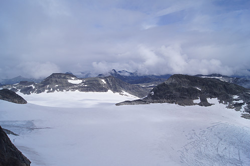 Utsikt over Langeskavltinden og Mjølkedalspiggen