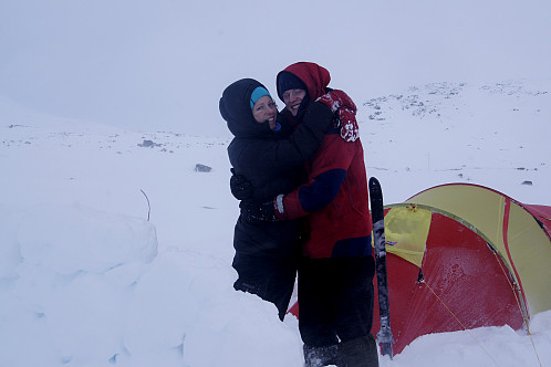 Sigbjørn og Elisabeth koser seg på tur