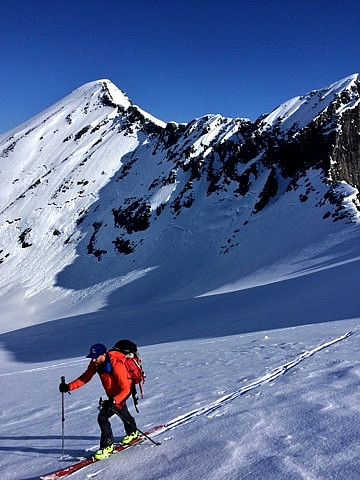 Vel nede fra Skjorta traversen via Søre Skjorta (1520m). Den eneste delen av turen som var helt kjent kjent for oss!  
