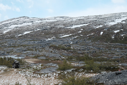 Kjemåfjellet (972m) from the path from Lønsdal.