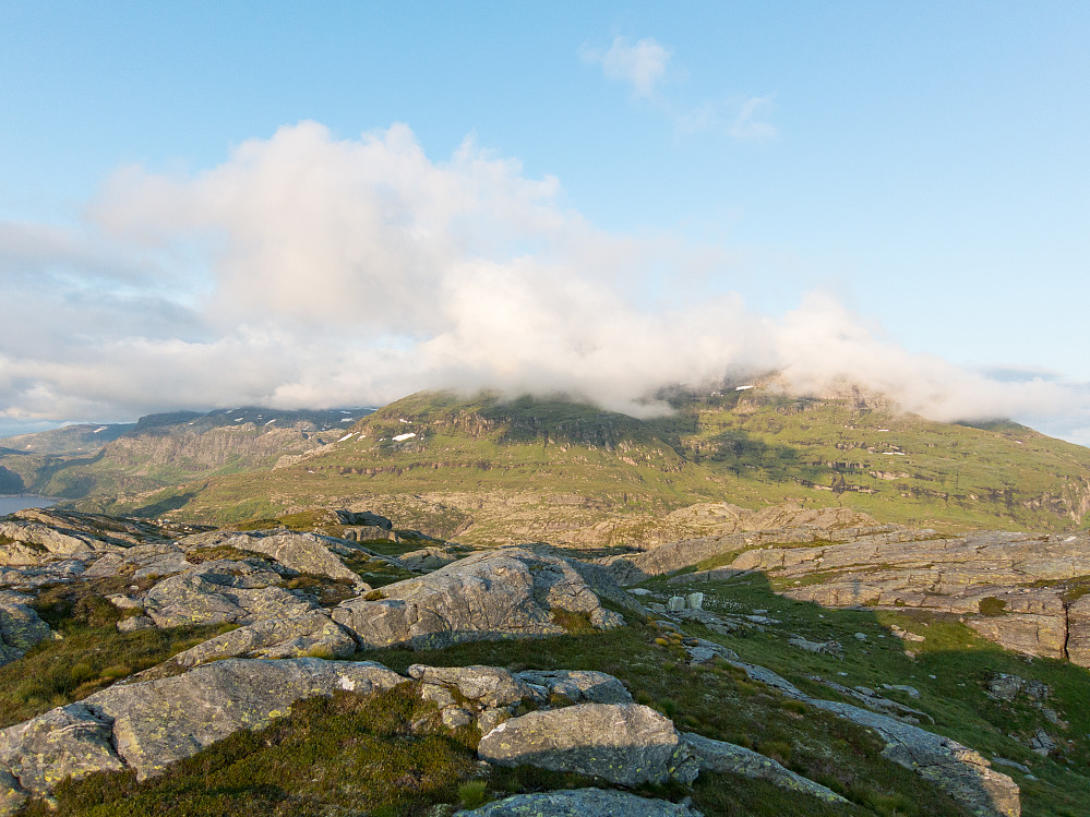 Utsikt mot Iendafjellet