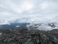 Toppen av "V av Stangahøgdi", nå satt til 1297 moh og innlemmet i Hordaland!