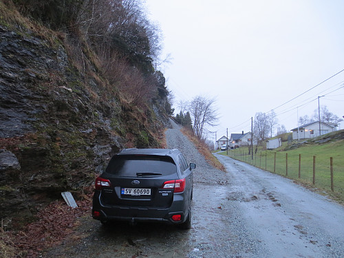 Parkering ved turstart.