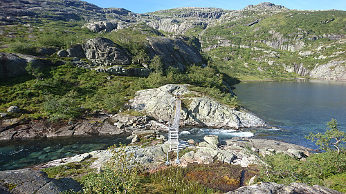Solid og god hengebro ved Kvannakroni.