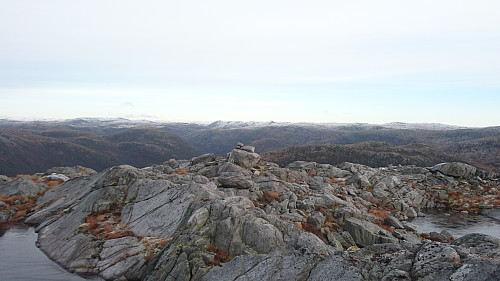 Toppen av Skarpefjellet, 744 moh.