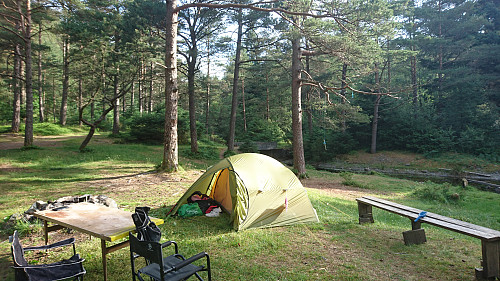 Finfin teltplass langs Oldereidsveien ovenfor Åreidsbukta.