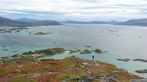På vei ned på sørsiden av toppen.