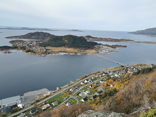 Samme utsiktspunkt. Denne gang mot Terøya.
