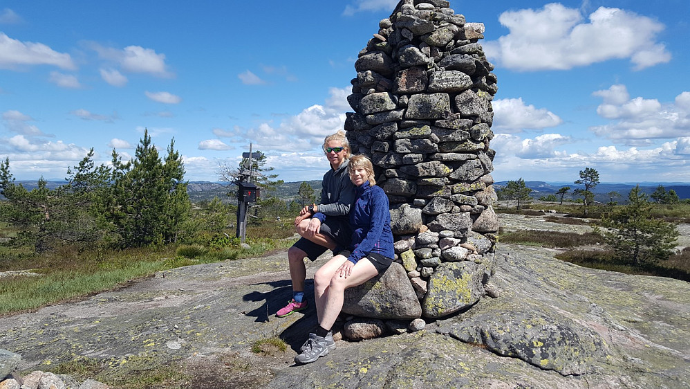 Sondre og Ann Kristin ved toppvarden