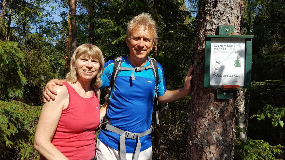 Ann Kristin og meg ved Kjentmannsmerket