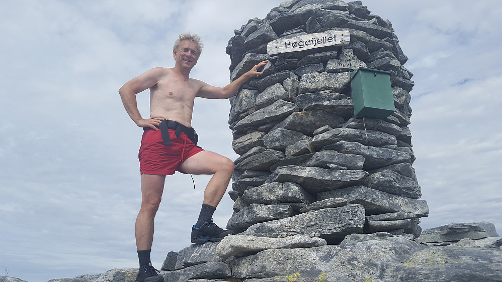 Kommunetoppen på Osterøy er besteget!