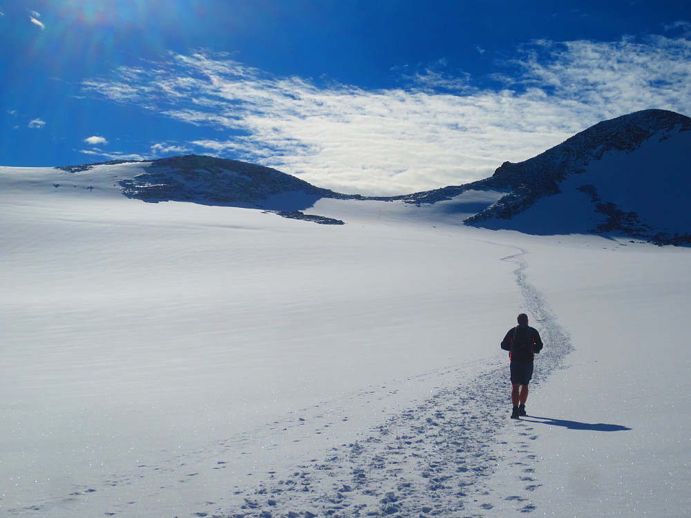 Ingve på vei opp breen.