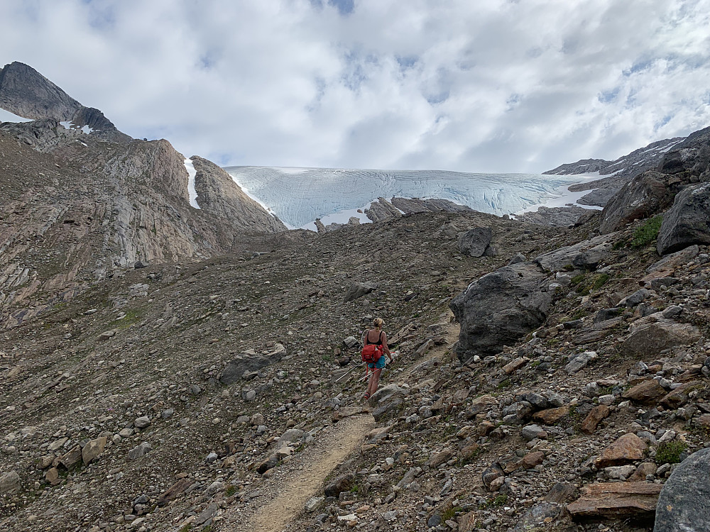 Gaining elevation, soon at the cabin 