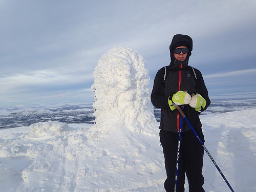 Anders ved toppvarden.