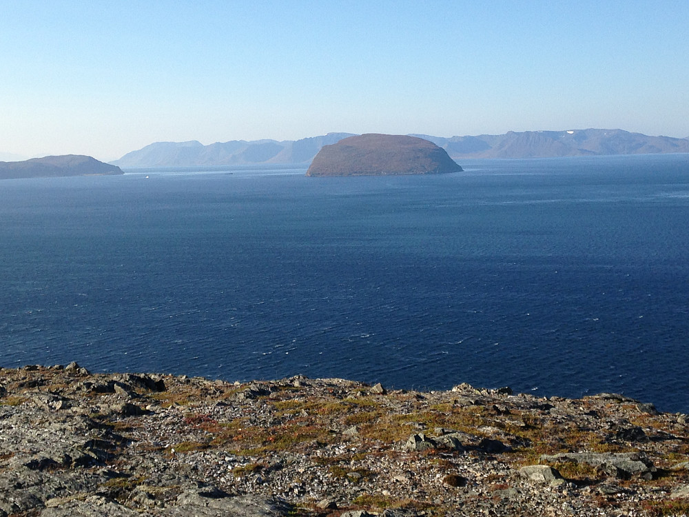 Utsikt mot Håja og Sørøya